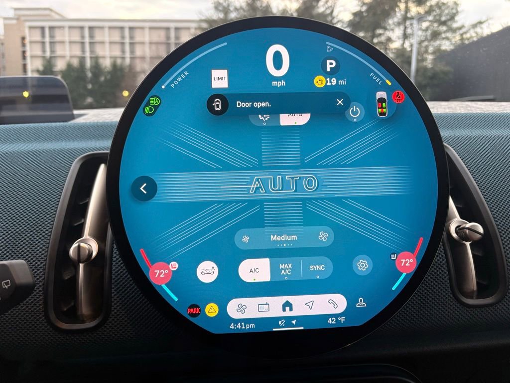 Used 2025 MINI Cooper Countryman S w/ Comfort Package Max image 34