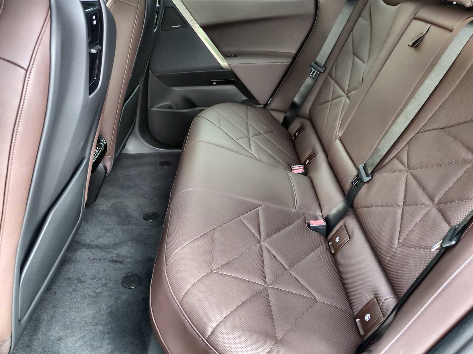 New 2025 BMW iX xDrive50 w/ Premium Package image 20