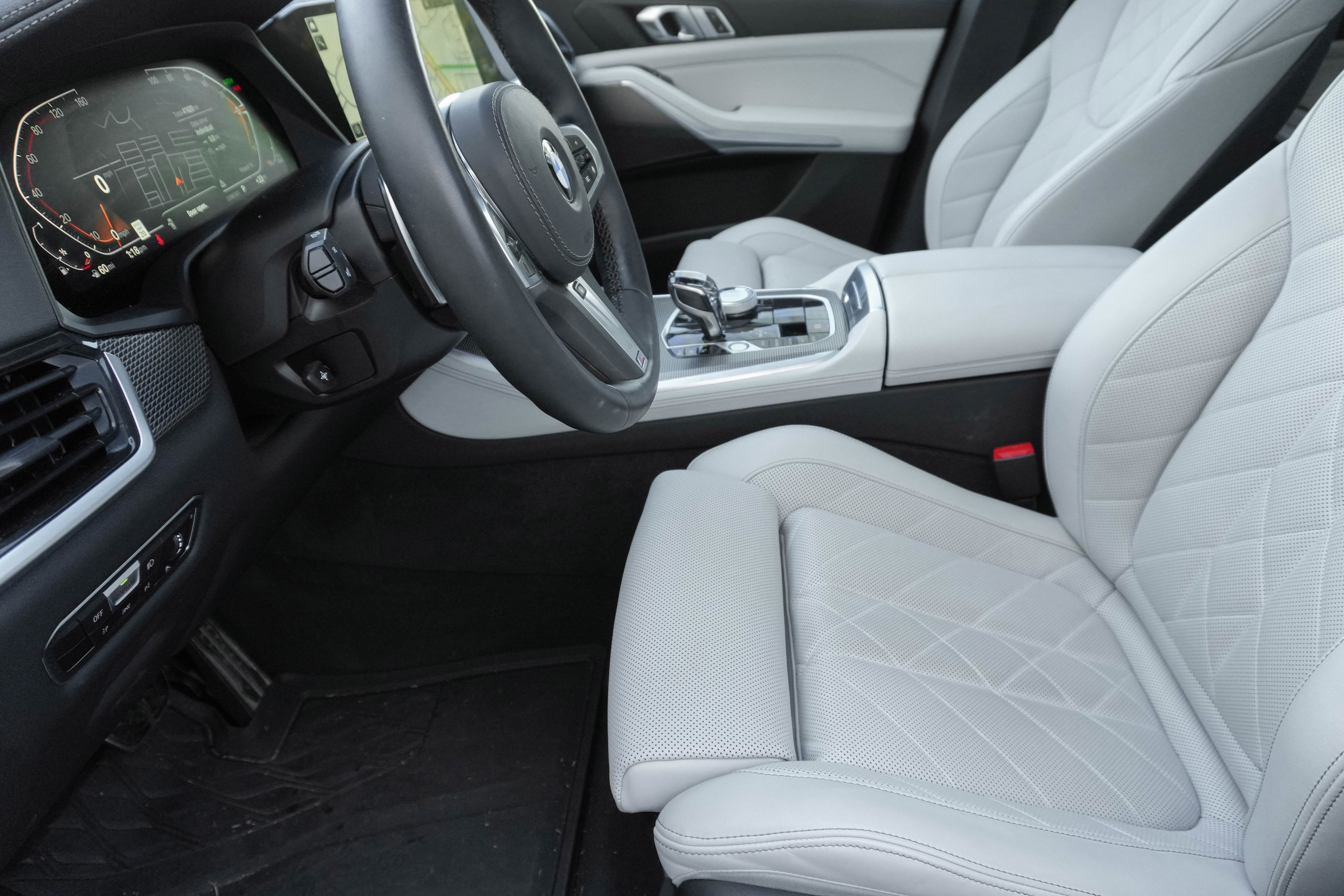 Certified 2023 BMW X5 xDrive40i w/ M Sport Package image 8