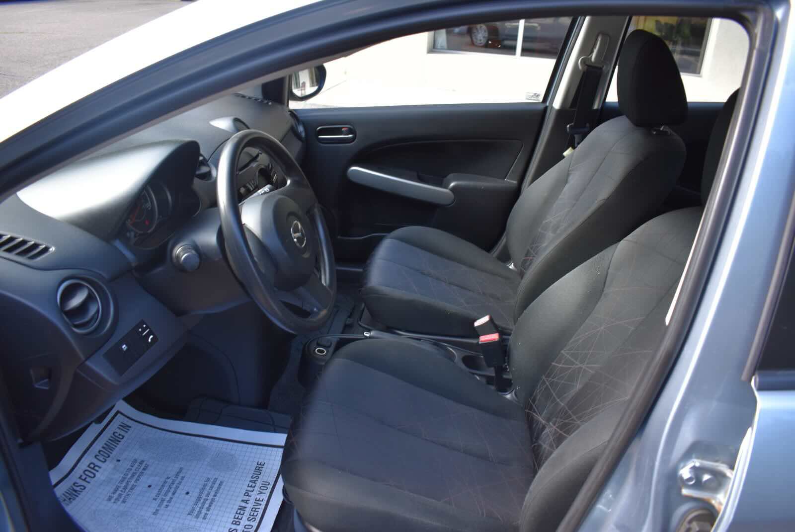 Used 2013 MAZDA MAZDA2 Sport FWD image 10