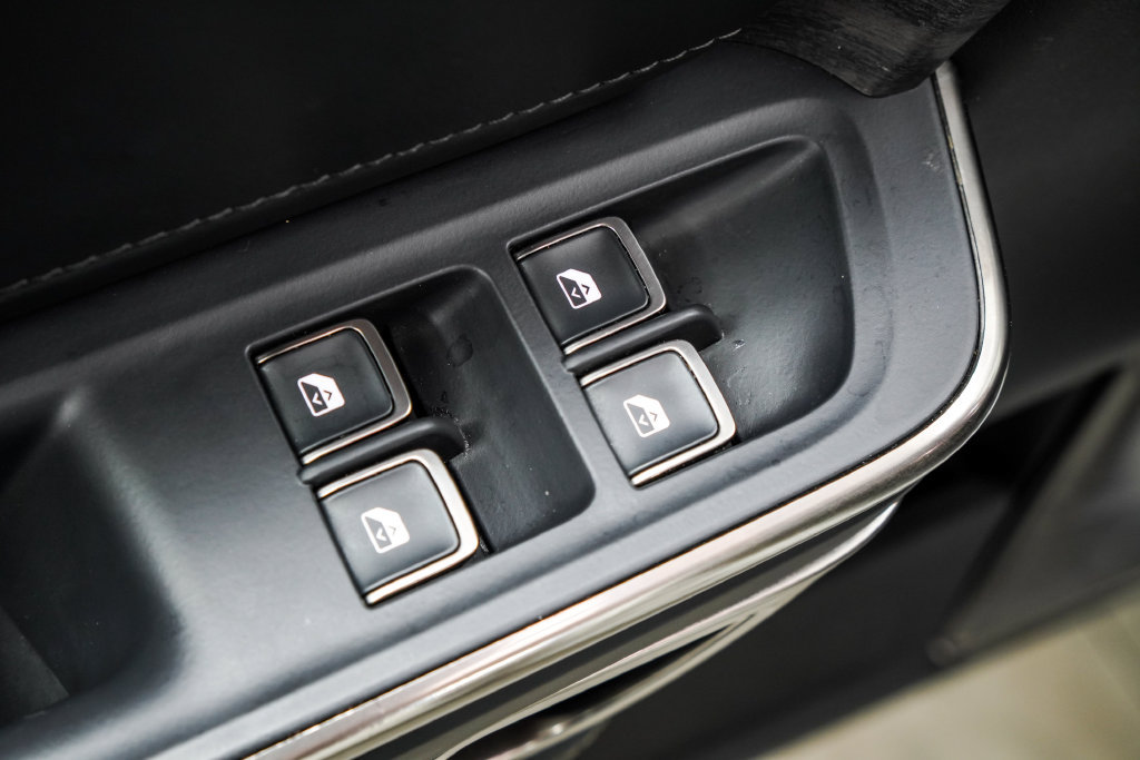 Used 2023 Rivian R1S Adventure Quad AWD/4WD image 42