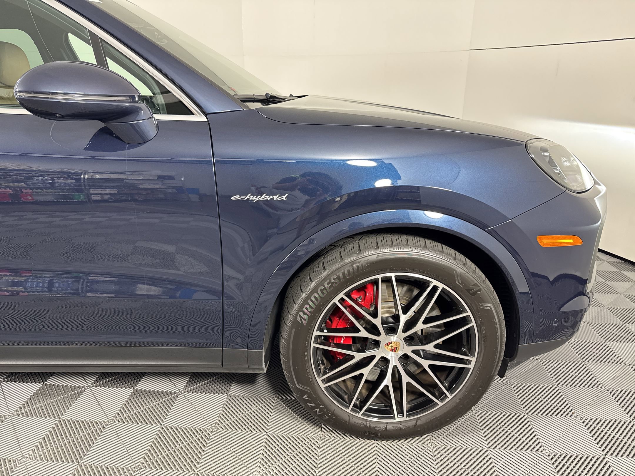 Certified 2025 Porsche Cayenne S image 12