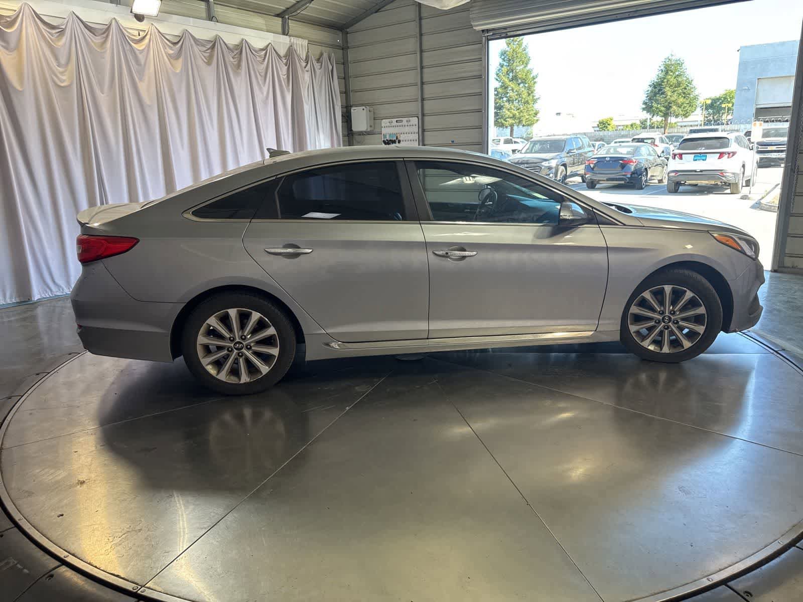 Used 2016 Hyundai Sonata Limited w/ Cargo Package FWD image 4
