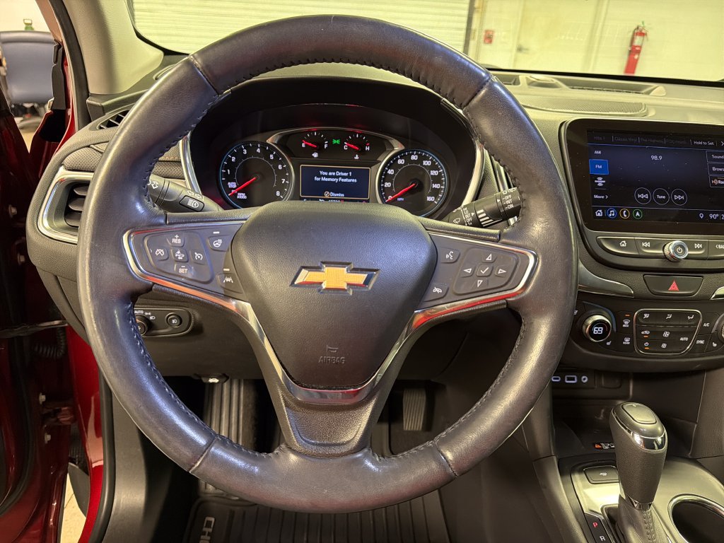 Used 2020 Chevrolet Equinox Premier FWD image 29