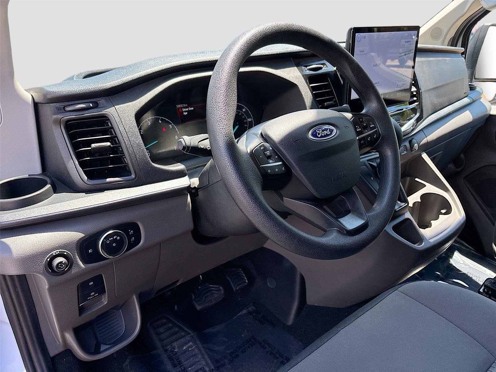 Used 2024 Ford Transit 350 XLT RWD image 9