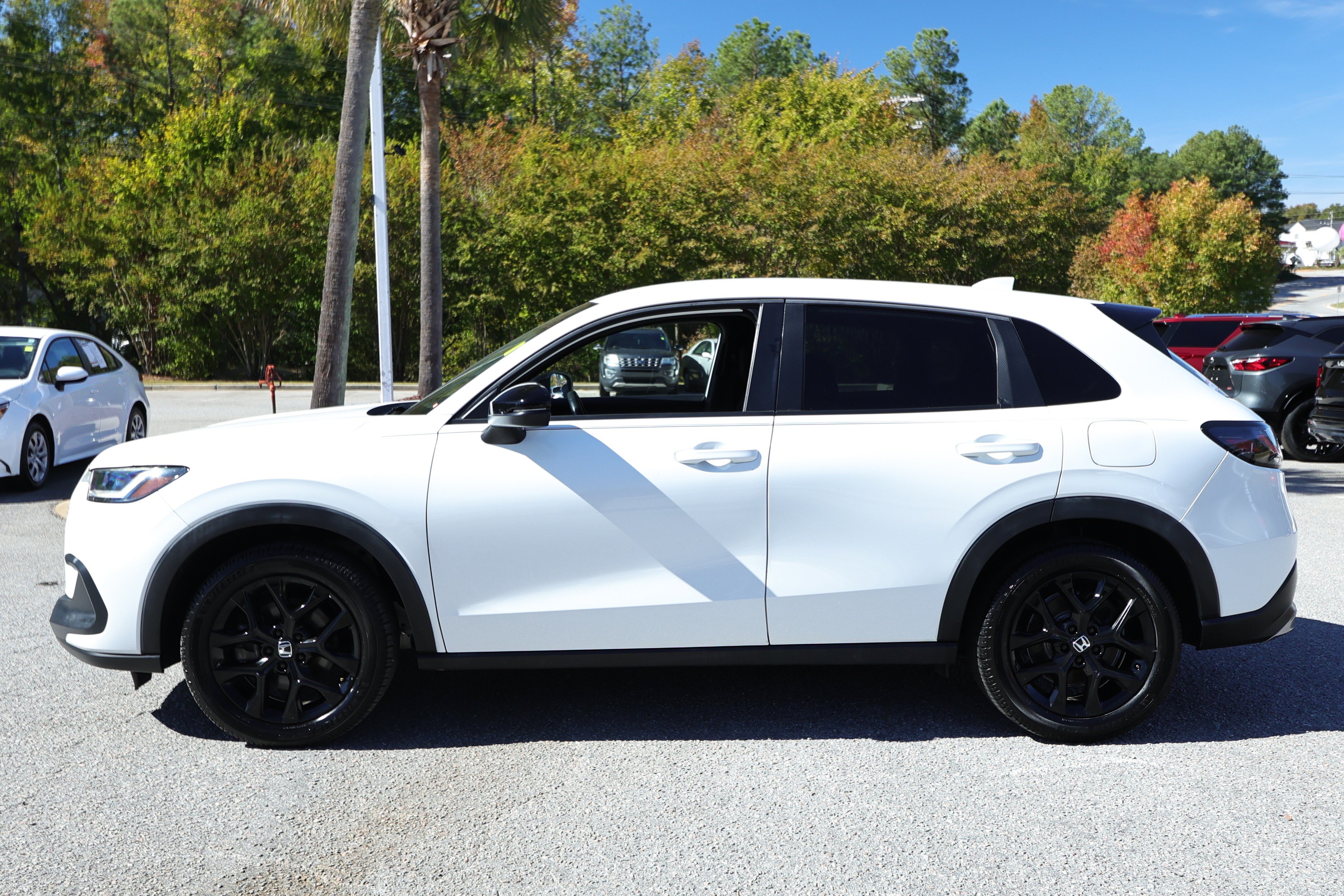 Used 2023 Honda HR-V Sport image 9