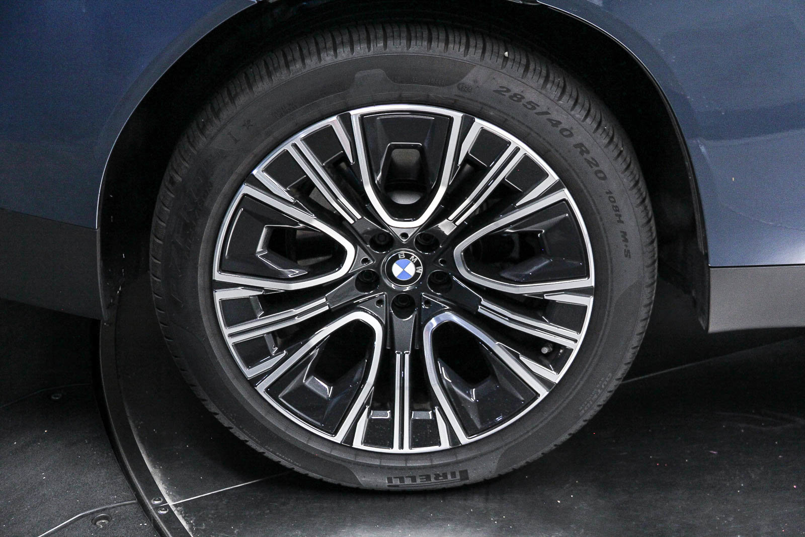 Used 2025 BMW X3 xDrive30i image 8