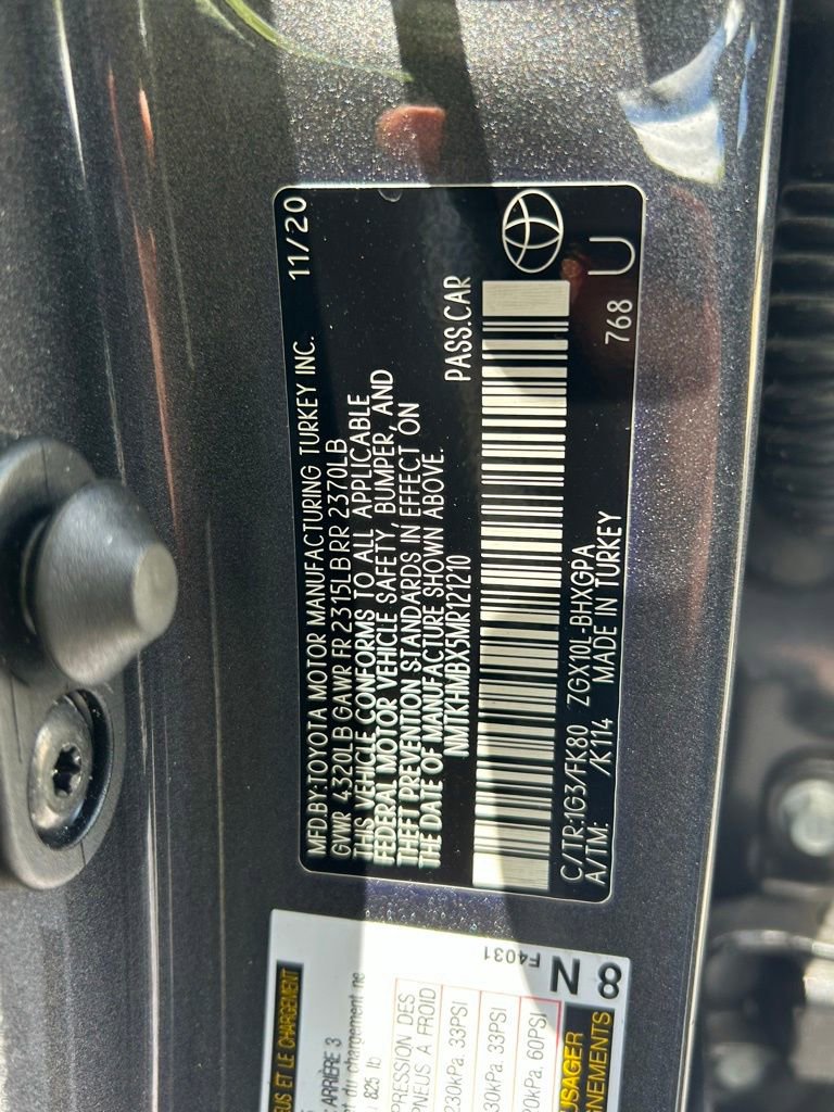 Used 2021 Toyota C-HR XLE image 45