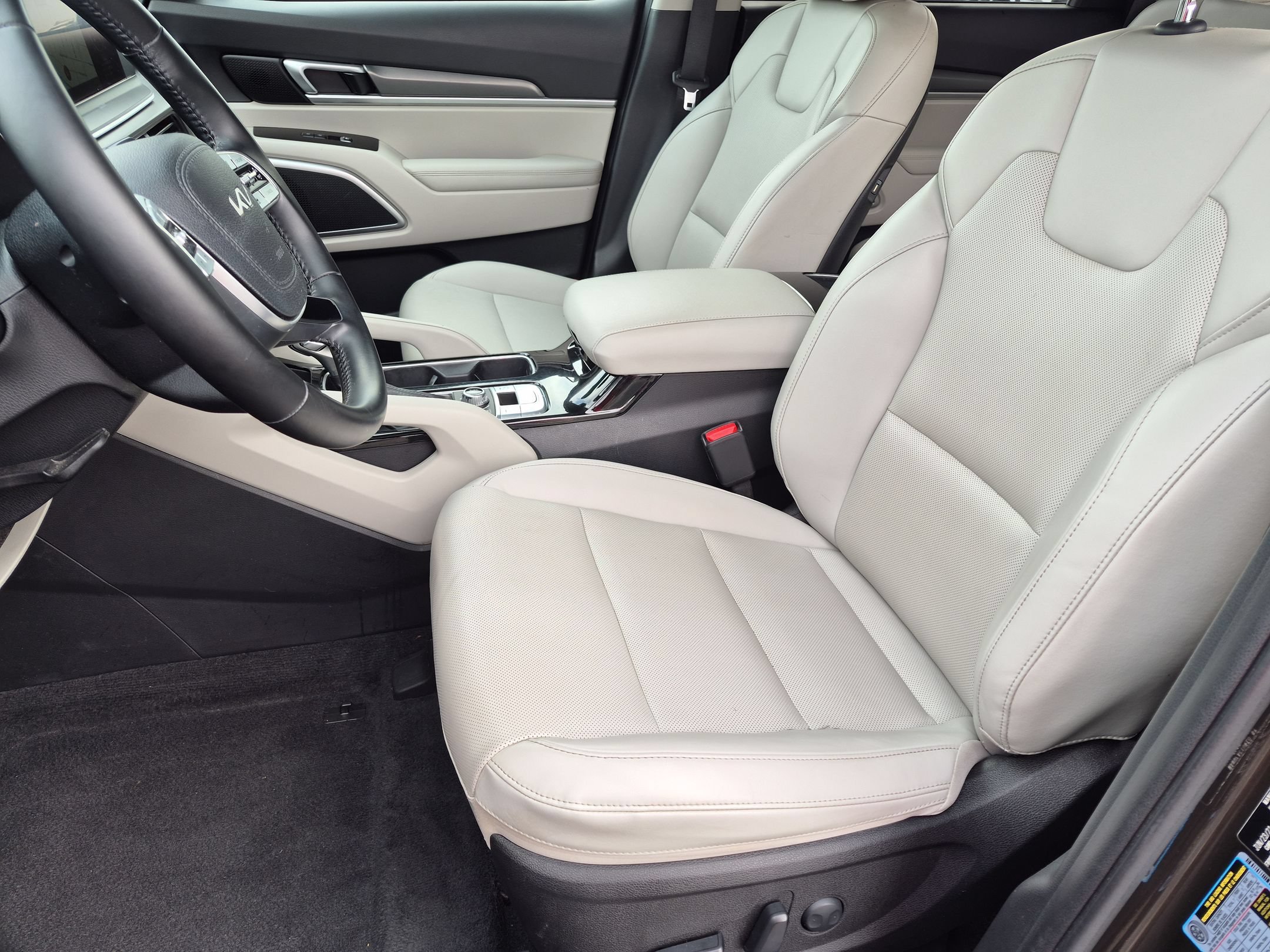Used 2022 Kia Telluride S AWD/4WD image 19