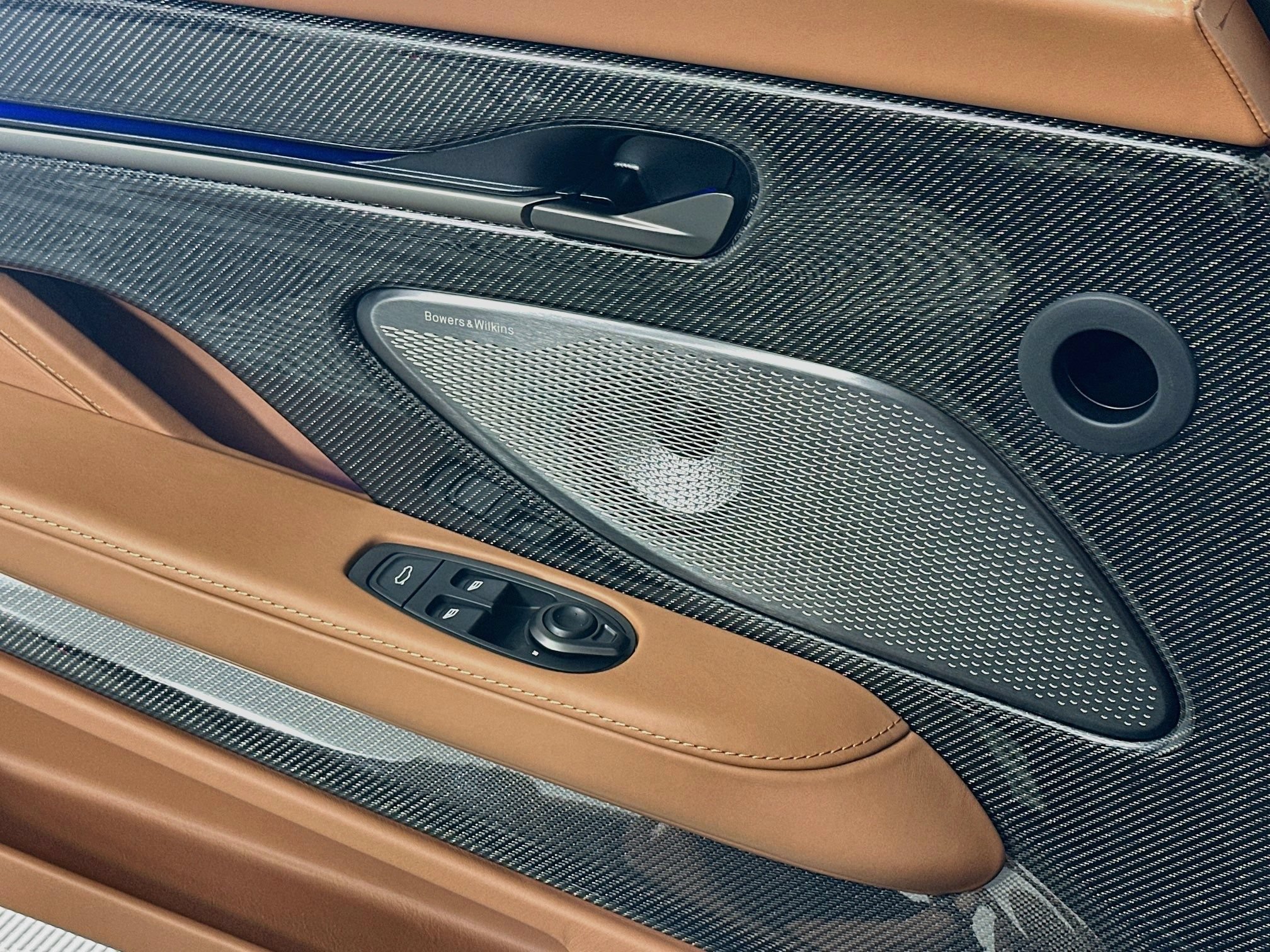 New 2026 Aston Martin Vanquish Convertible RWD image 16