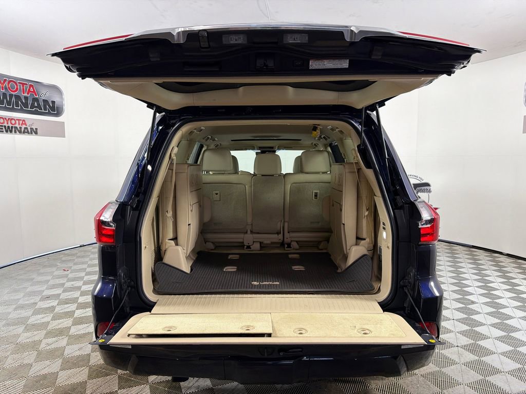 Used 2019 Lexus LX 570 4WD w/ Luxury Package image 20