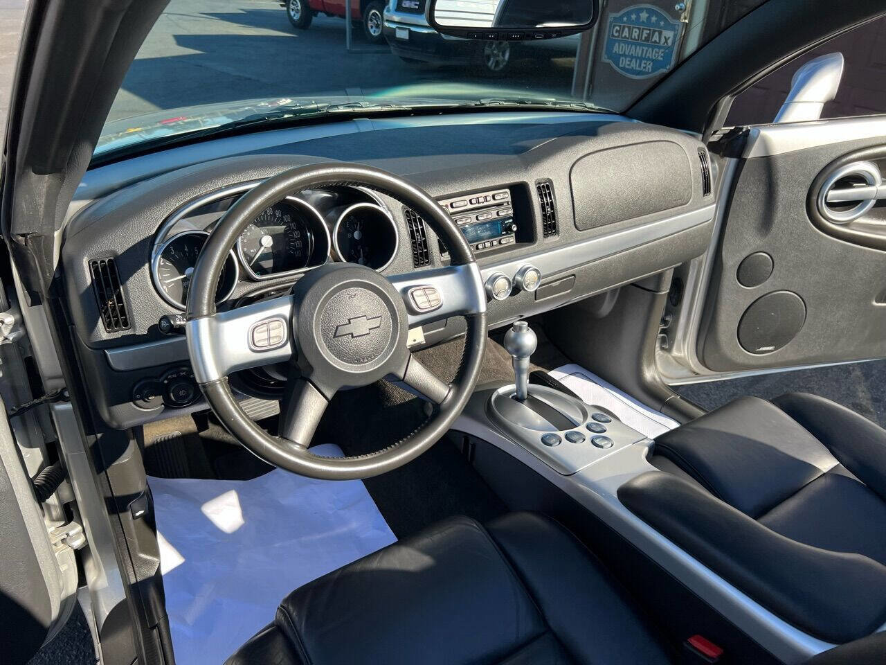 Used 2004 Chevrolet SSR w/ Preferred Equipment Group RWD image 42