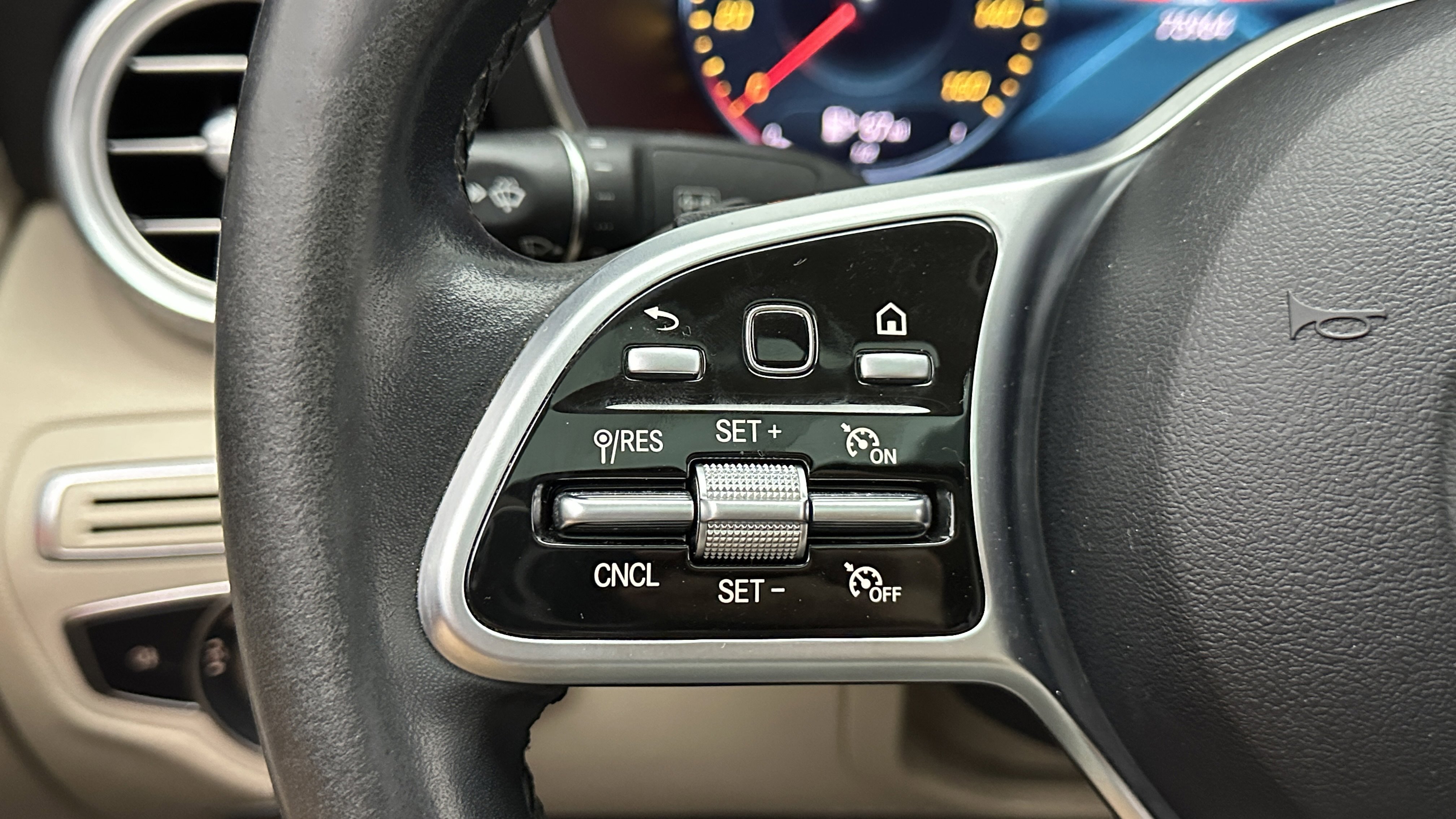 Used 2021 Mercedes-Benz C 300 Sedan image 19