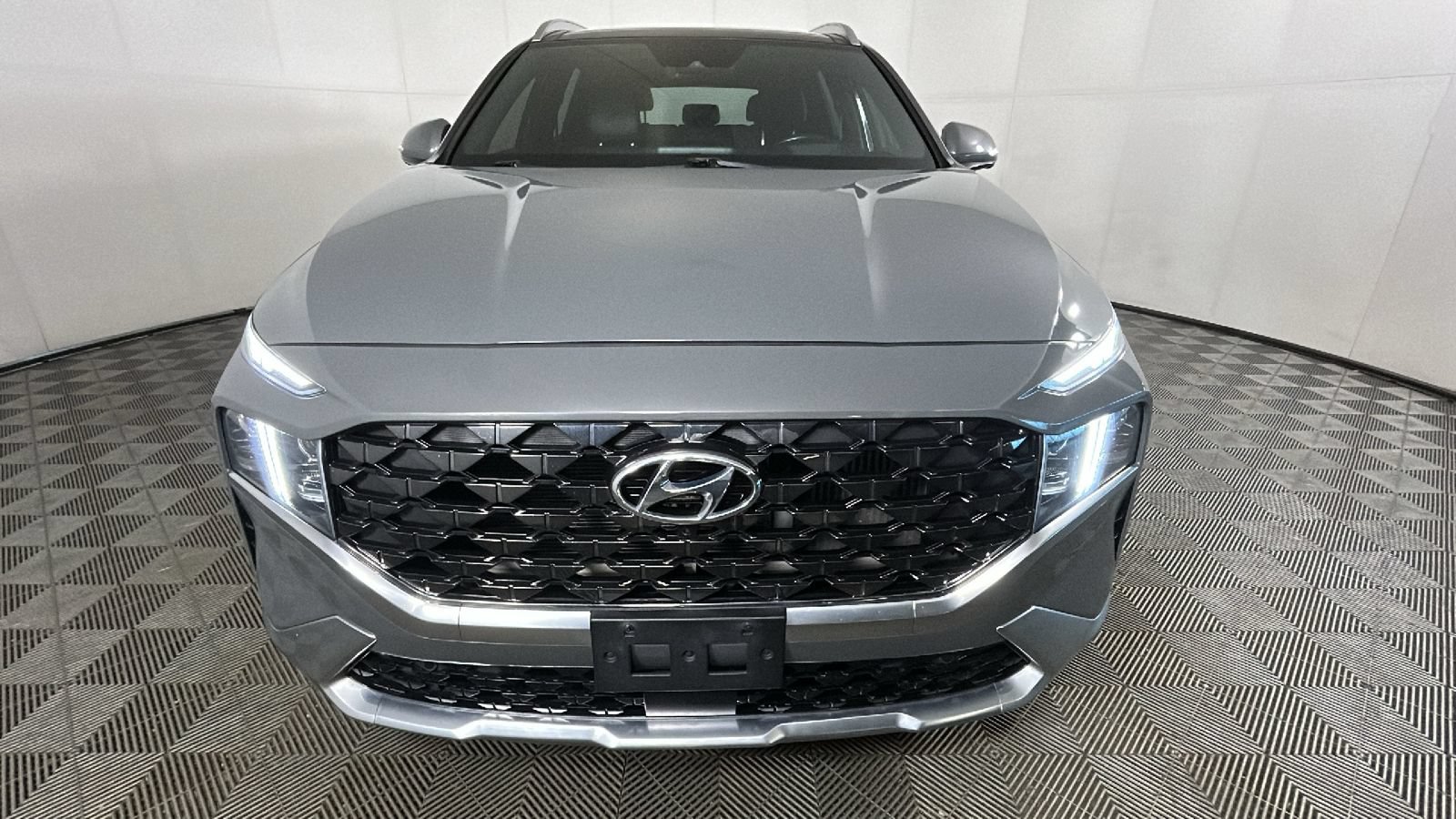 Used 2021 Hyundai Santa Fe Calligraphy AWD/4WD image 9