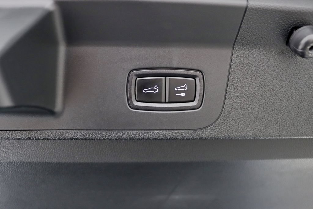 Used 2023 Porsche Panamera GTS AWD/4WD image 41