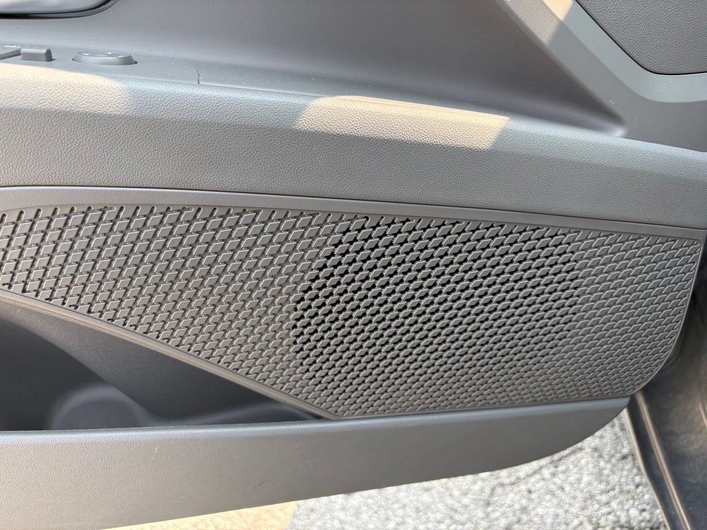Used 2025 Hyundai Elantra SEL FWD image 10