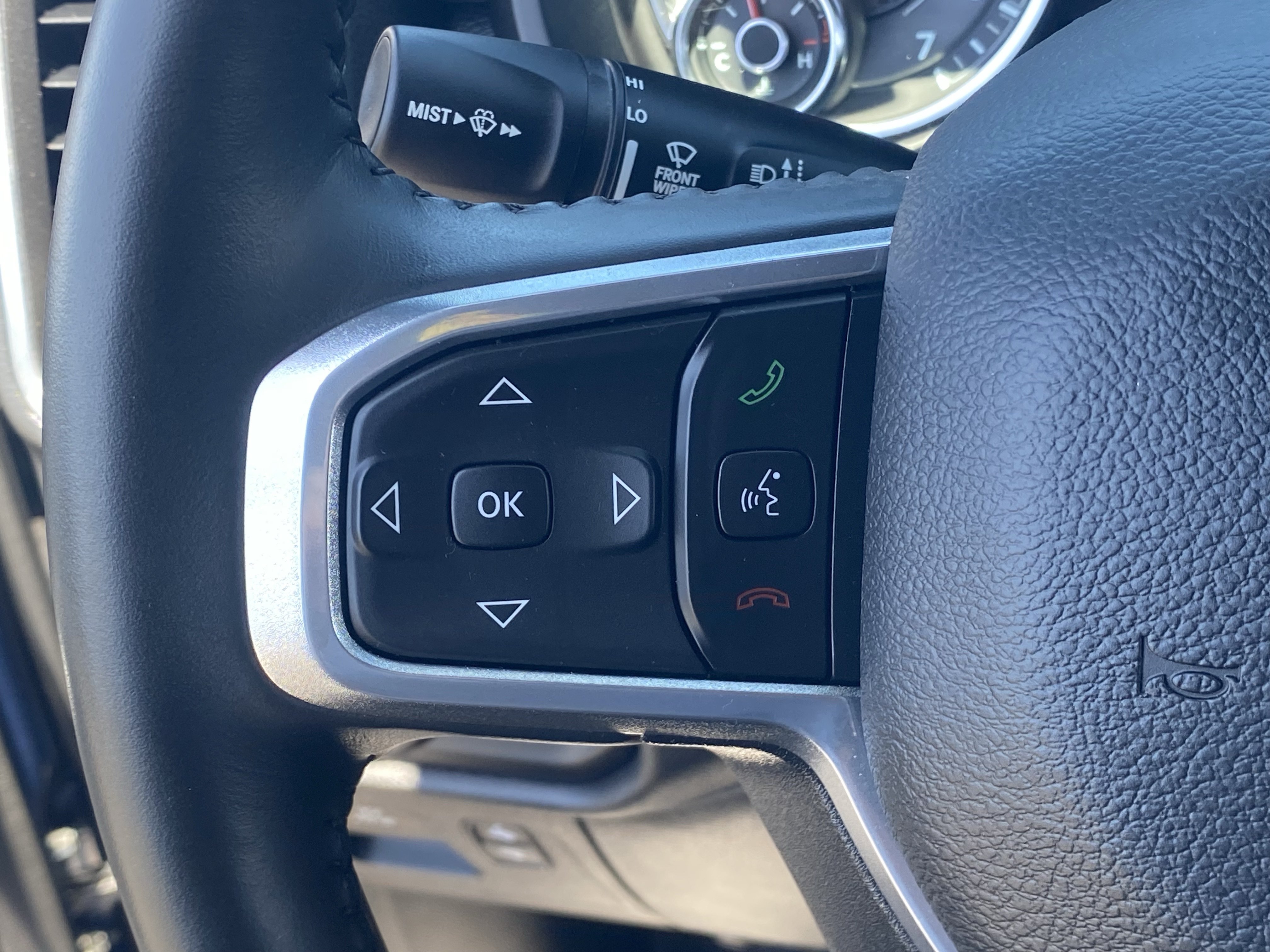 Used 2023 RAM 1500 Laramie AWD/4WD image 21