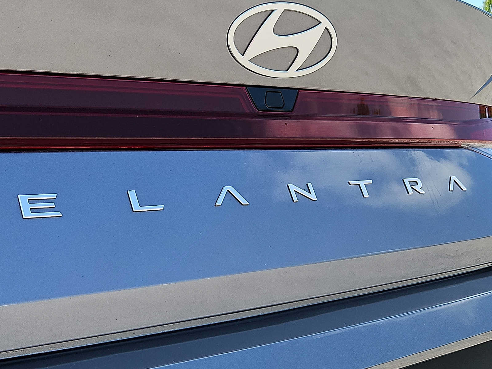 Used 2024 Hyundai Elantra SEL FWD image 33