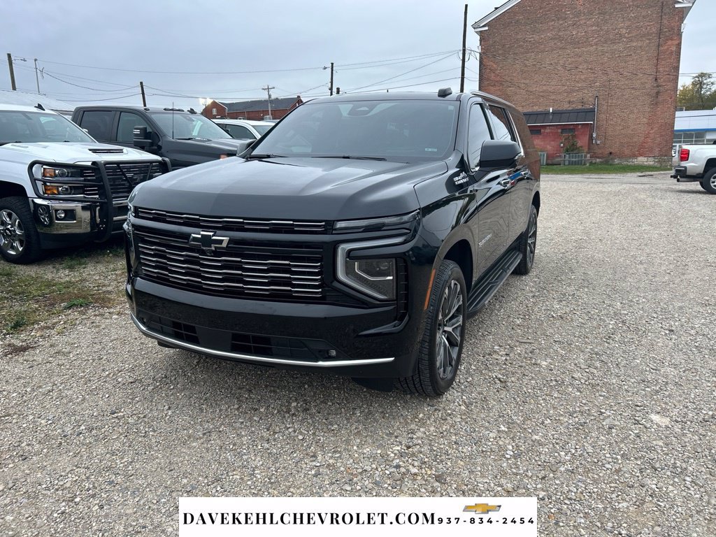 Used 2026 Chevrolet Suburban High Country w/ Sun And Tow Package AWD/4WD image 1