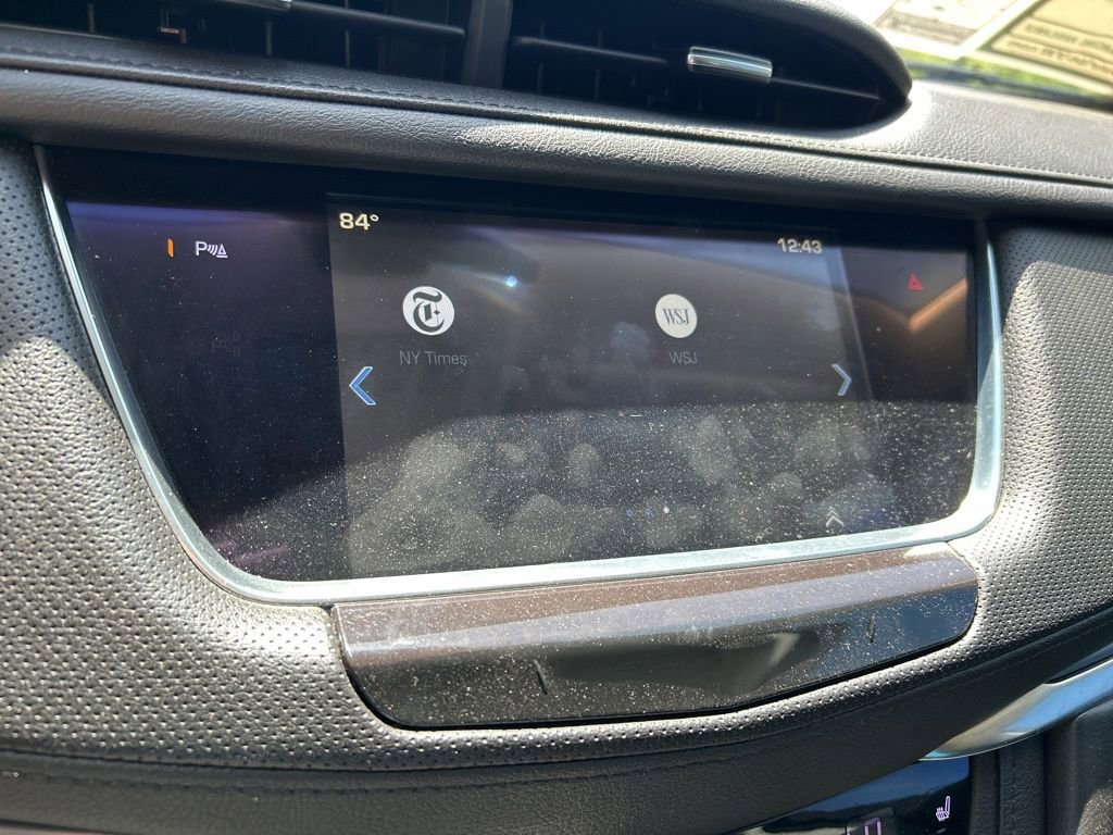 Used 2019 Cadillac XT5 Premium Luxury FWD image 36