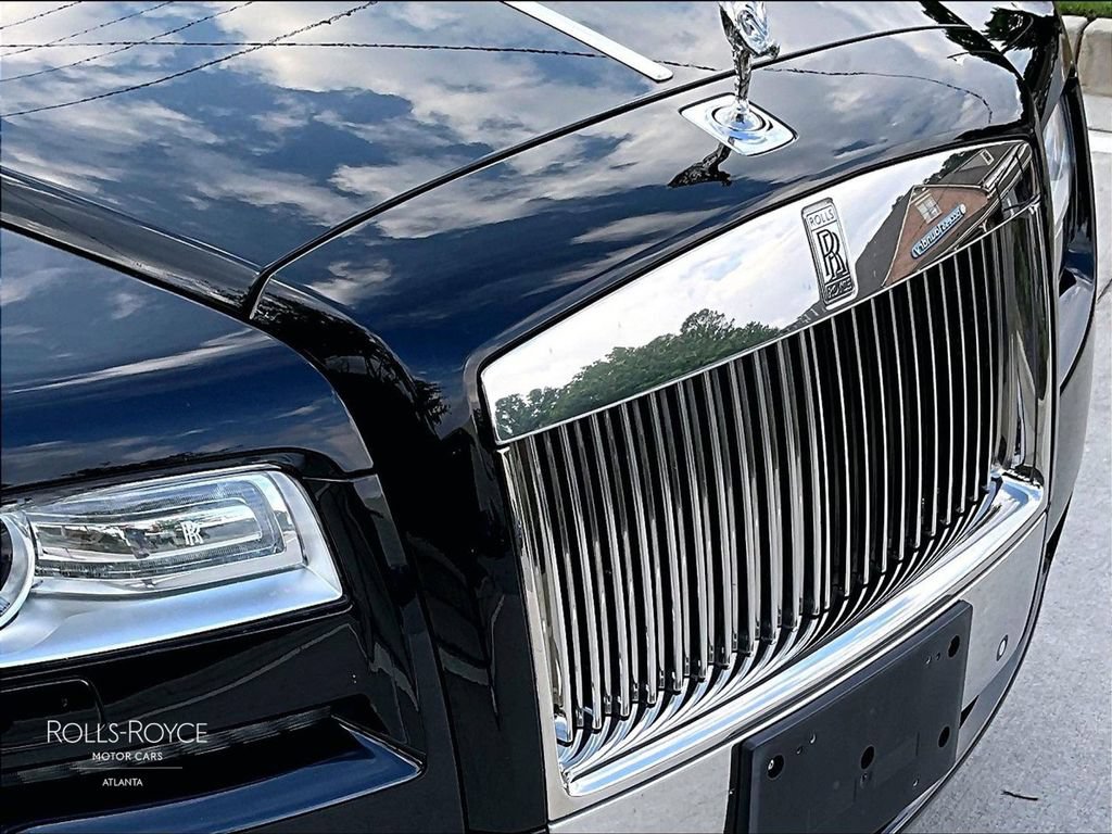 Certified 2013 Rolls-Royce Ghost RWD image 28