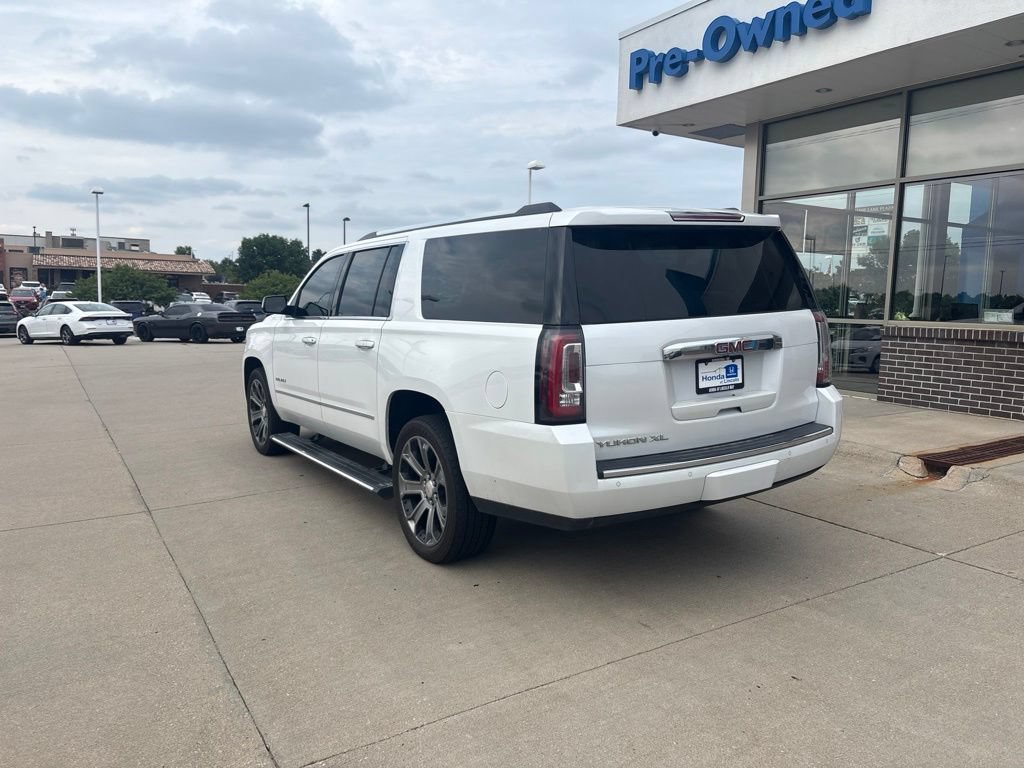 Used 2017 GMC Yukon XL Denali w/ Open Road Package AWD/4WD image 7