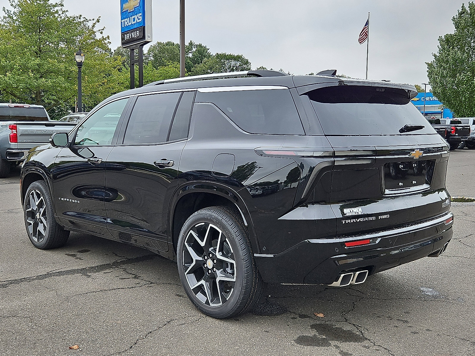 New 2026 Chevrolet Traverse High Country image 3