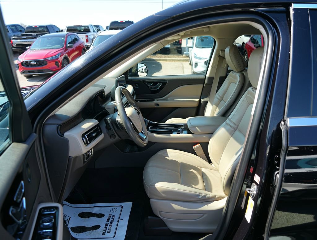 Used 2020 Lincoln Aviator Reserve AWD/4WD image 15