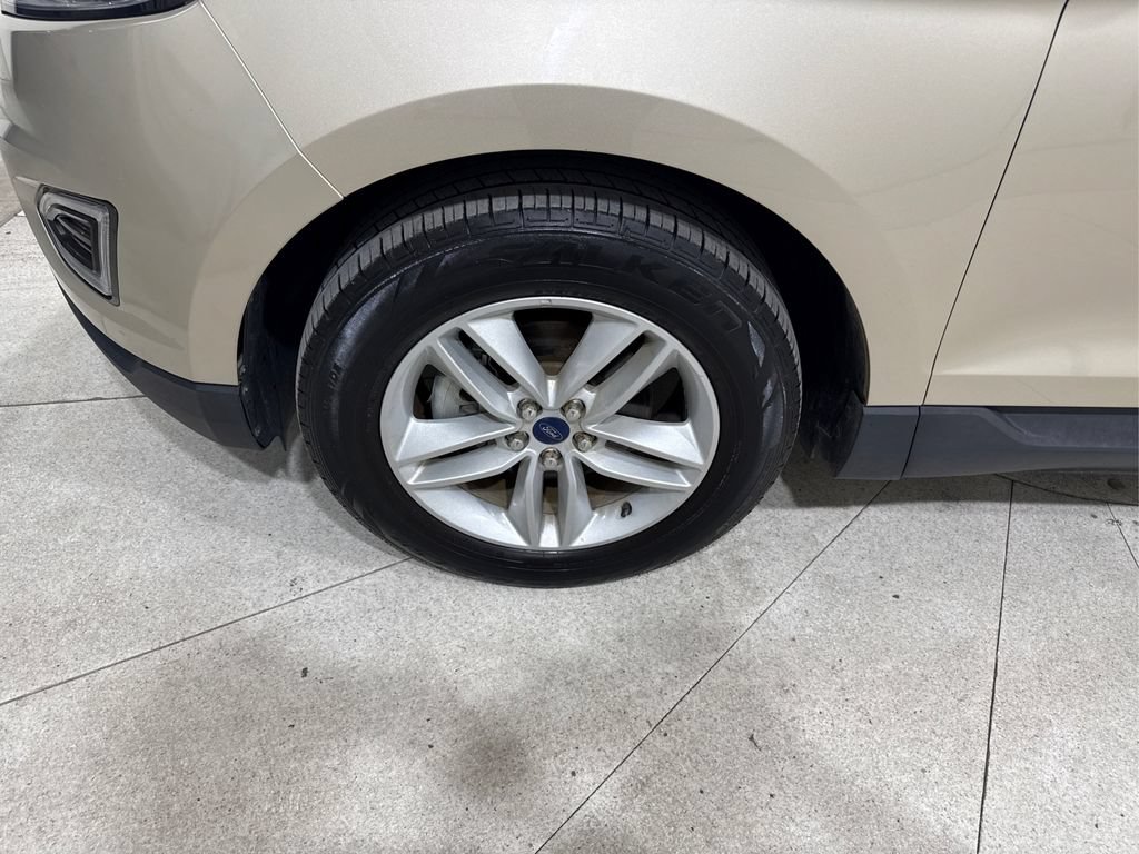 Used 2017 Ford Edge SEL w/ Equipment Group 201A FWD image 16
