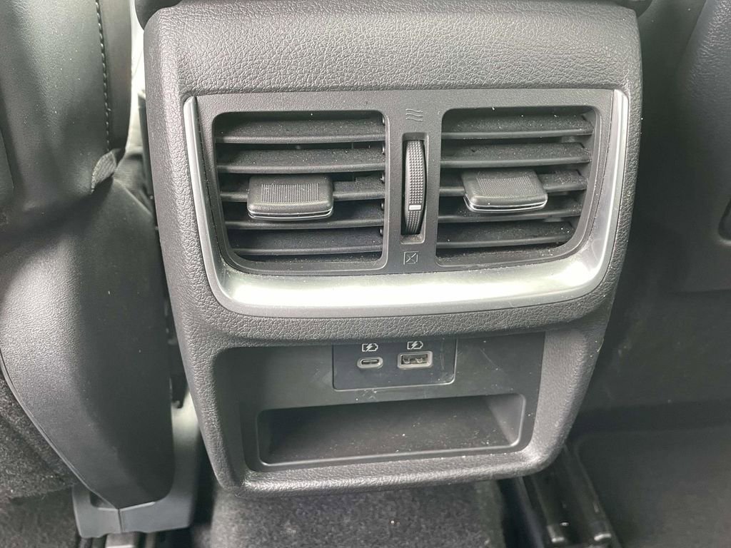 Used 2025 INFINITI QX55 Essential image 12