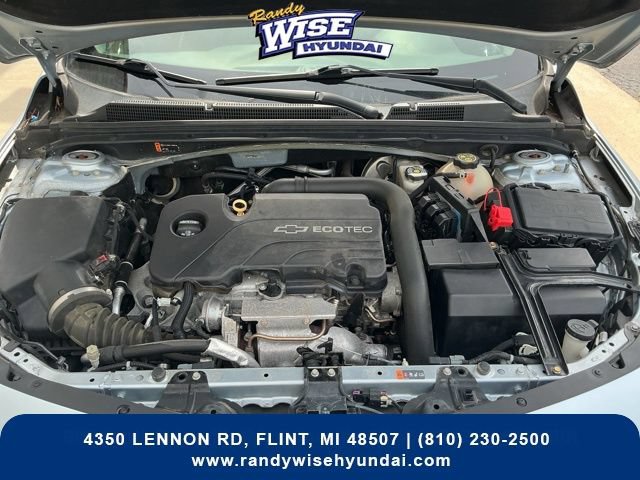 Used 2017 Chevrolet Malibu LT FWD image 23