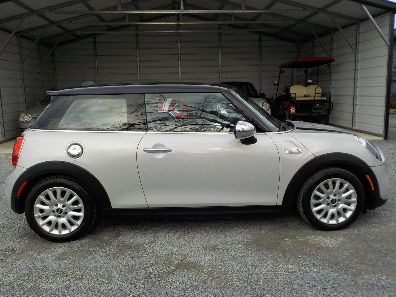 Used 2015 MINI Cooper S image 6