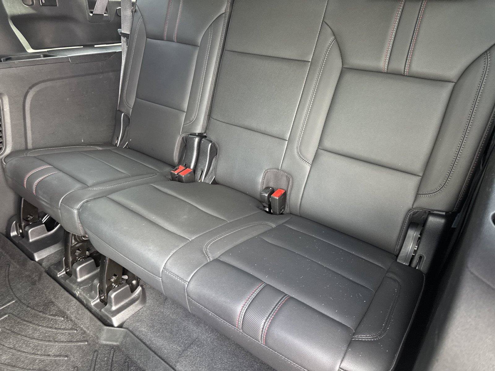 Used 2022 Chevrolet Suburban RST w/ Luxury Package AWD/4WD image 35