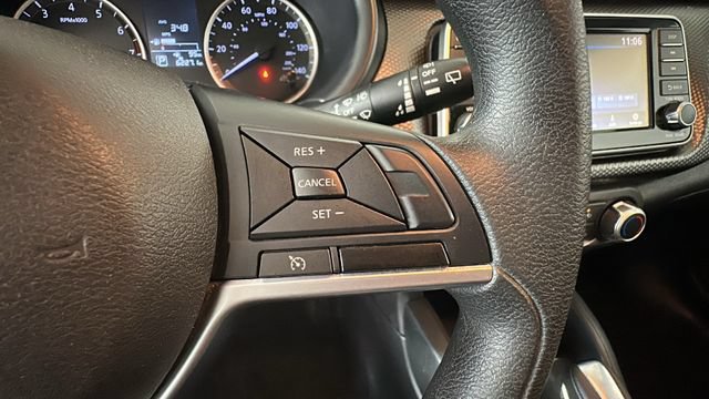 Used 2020 Nissan Kicks S FWD image 16