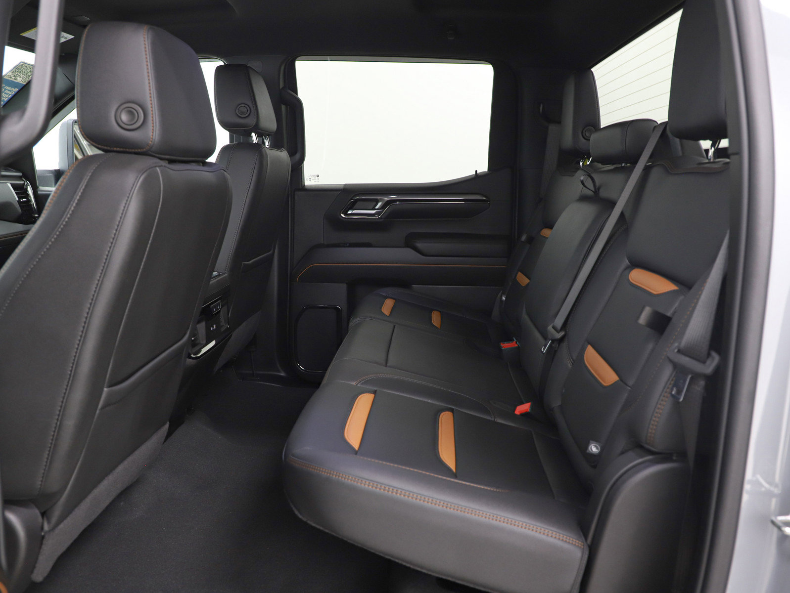 Used 2024 GMC Sierra 1500 AT4 image 16