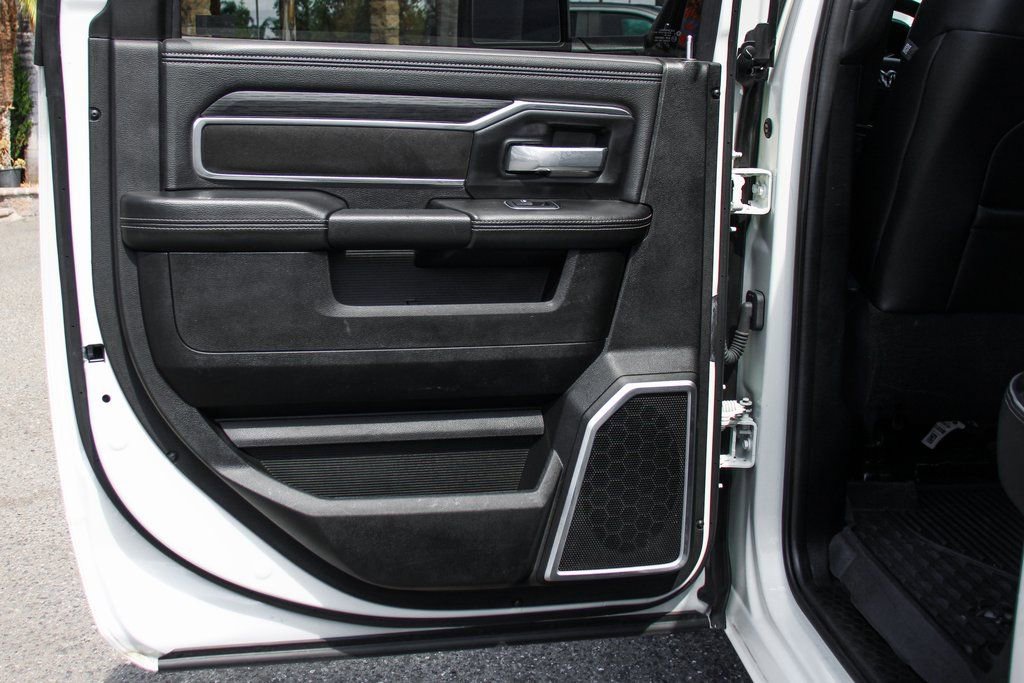 Used 2023 RAM 3500 Laramie w/ Night Edition image 33