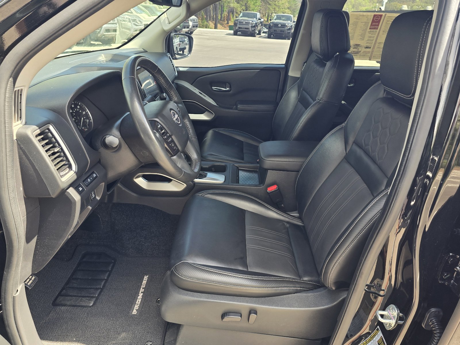 Certified 2023 Nissan Frontier SV w/ SV Premium Package image 12