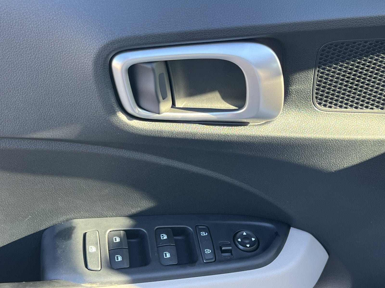 New 2026 Hyundai Venue SEL FWD image 23