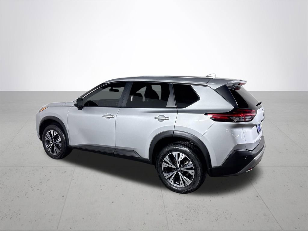 Used 2022 Nissan Rogue SV image 8