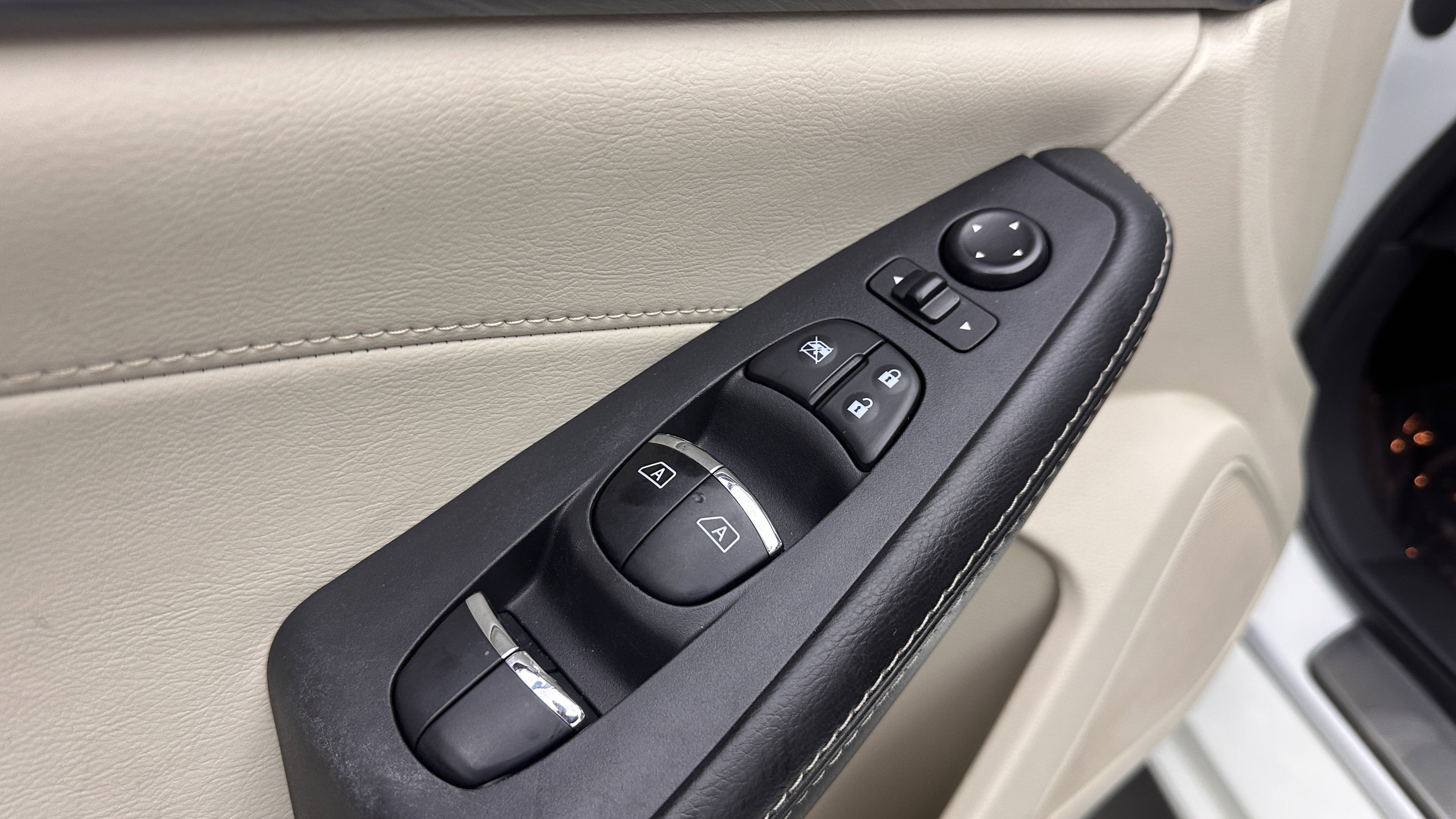 Used 2016 Nissan Maxima 3.5 SL FWD image 12
