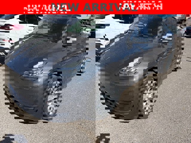 Used 2021 Tesla Model Y Long Range image 3