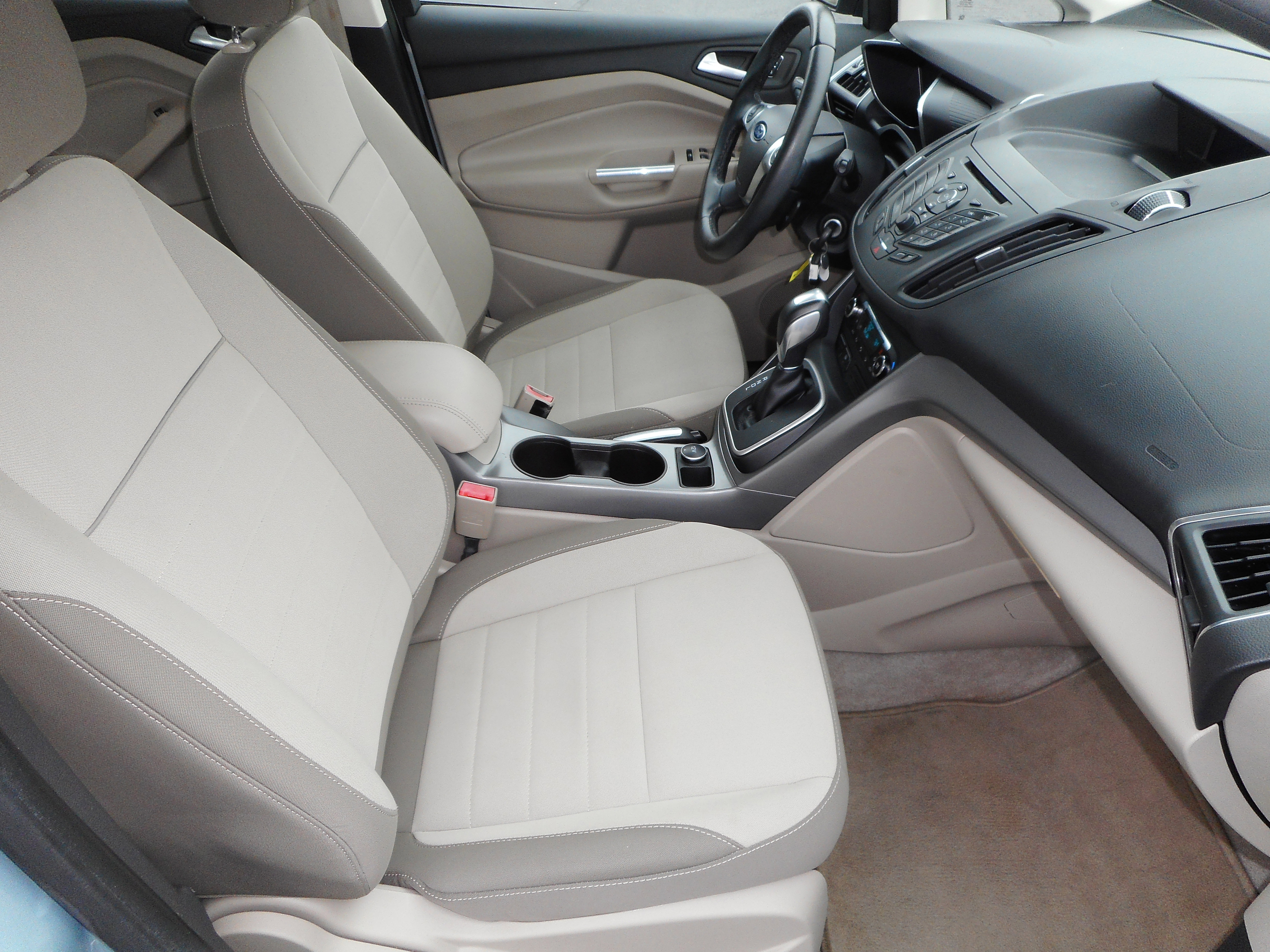 Used 2013 Ford C-MAX SE image 29