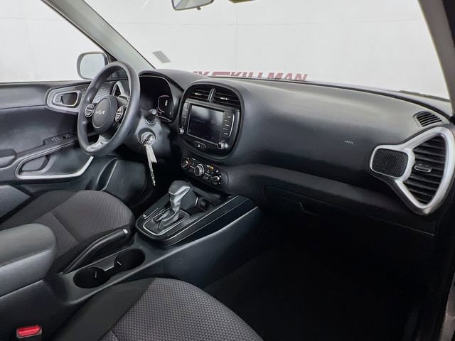 Used 2024 Kia Soul LX w/ Option Group 015 FWD image 34