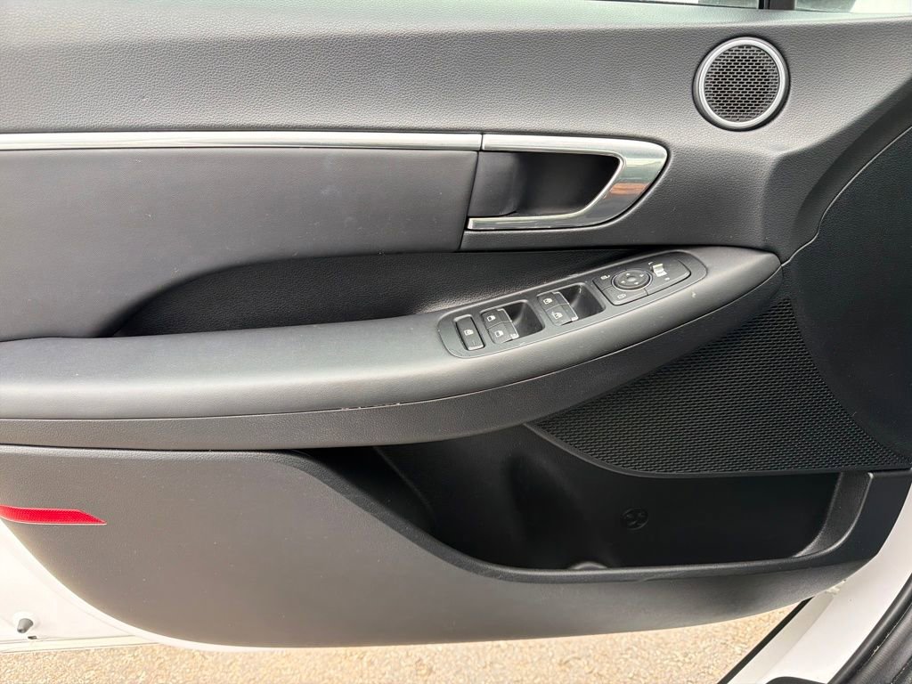 Used 2023 Hyundai Sonata SEL image 21