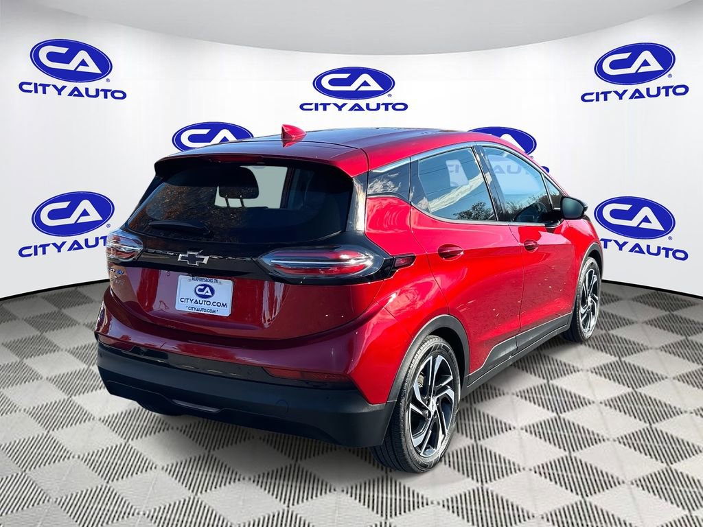 Used 2023 Chevrolet Bolt LT image 3
