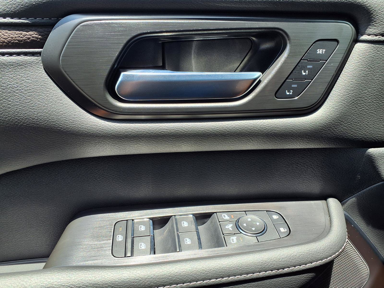 New 2026 Nissan Armada Platinum AWD/4WD image 25