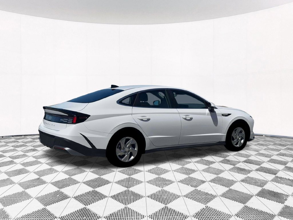New 2026 Hyundai Sonata SE FWD image 13