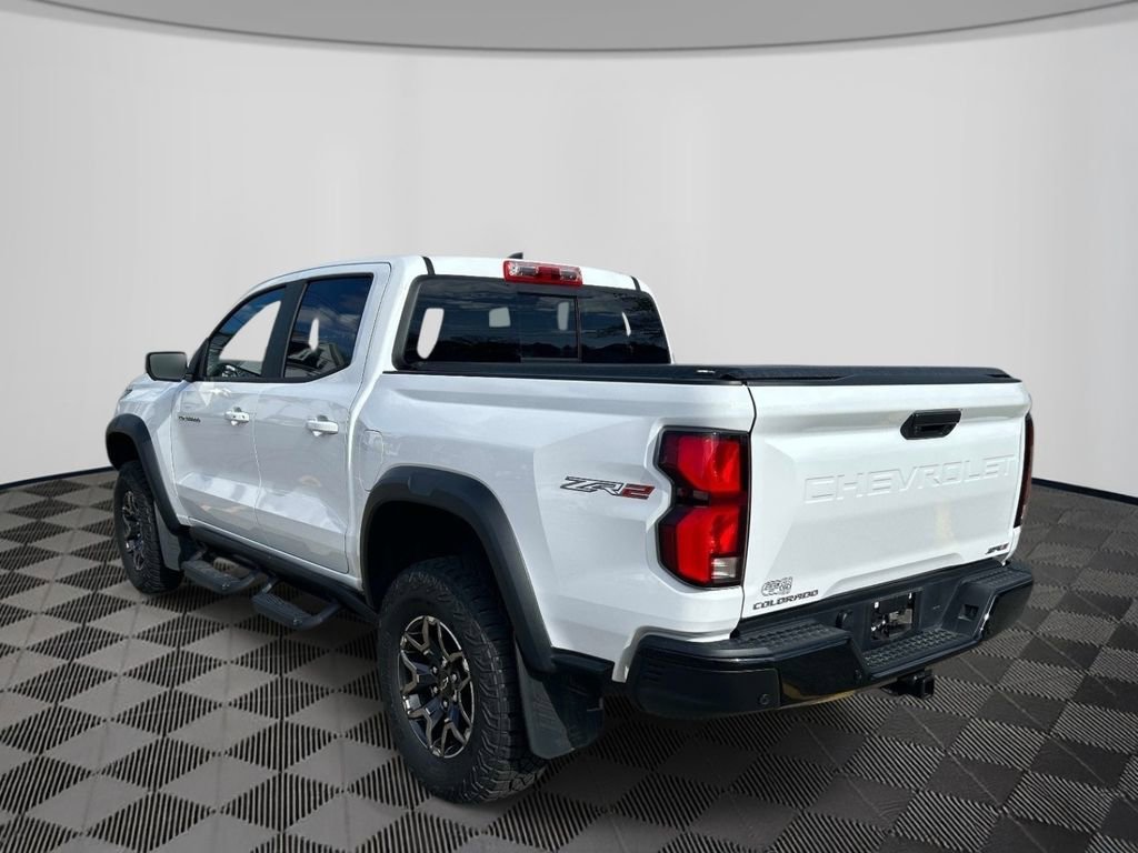Used 2026 Chevrolet Colorado ZR2 w/ Technology Package AWD/4WD image 7