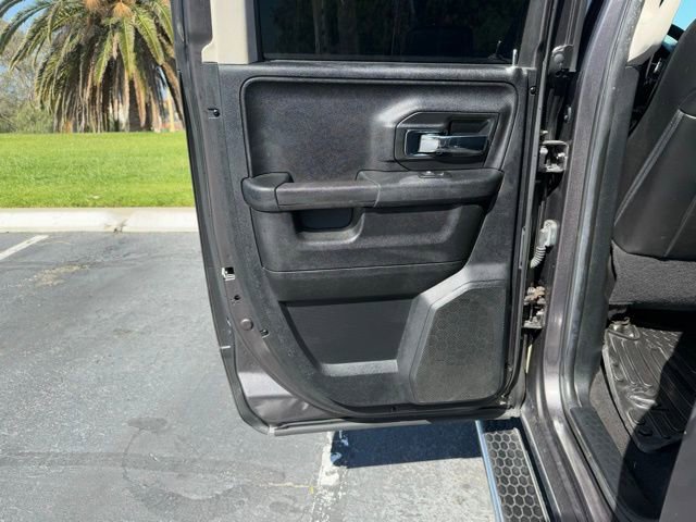 Used 2014 RAM 1500 Laramie w/ Convenience Group image 11