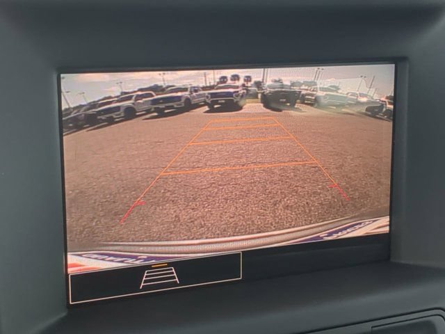 Used 2024 GMC Terrain SLE w/ Driver Convenience Package FWD image 19